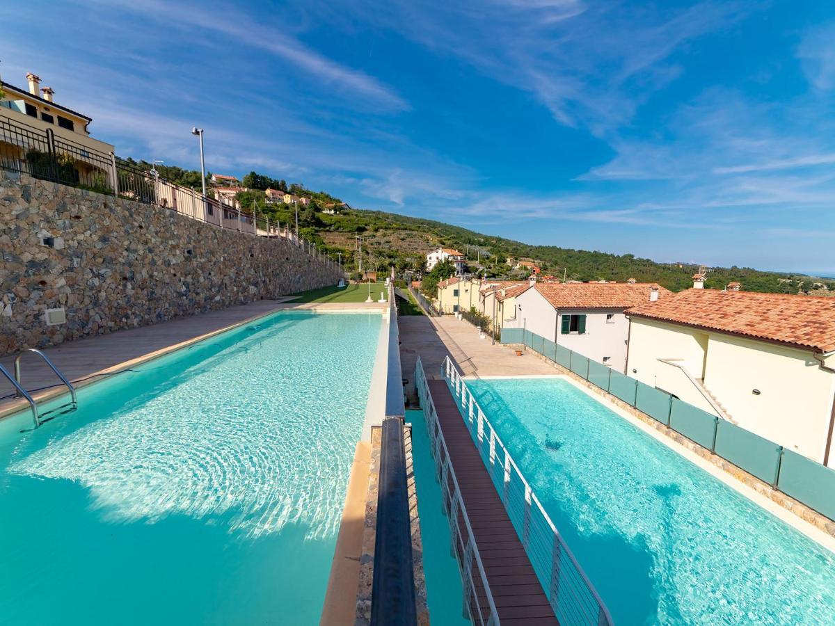 Vakantiehuis Borgo Dei Fiori - Relax And Sea View With Swimming Pool Magliolo